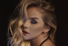 Las sensuales fotografías de Gabi Wolscham inundan portal mexicano