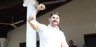 Nenecho presentó a su ‘Sansón’