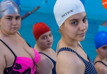 Nadadoras paraguayas contarán en una obra de teatro las peripecias que pasaron para destacarse en el deporte