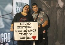 ¡Le pidió la mano en el concierto de Arjona!