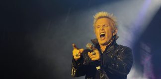 Billy Idol tocó por primera vez en Paraguay en un concierto íntimo con fans de todas las edades