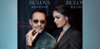 Nadia Ferreira acompaña a Marc Anthony en el Lanzamiento de su línea de reloj