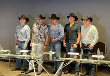 Bronco fusiona juventud y experiencia para hacer bailar a sus fans en el Cumbia Fest