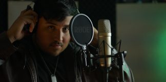 Pablo Amadeo le canta a unos “Ojos color café”