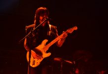 Juanes reconecta con su público paraguayo en un sorprendente show