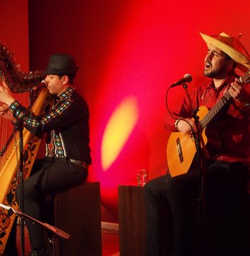 Desde Europa: Alessandro Galas y Alberto Sánchez alientan a la albirroja con una canción