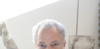 Darío Cardona presenta Corpus Expositivo: una muestra donde la materia, la alquimia y el cuerpo dialogan sobre la transformación