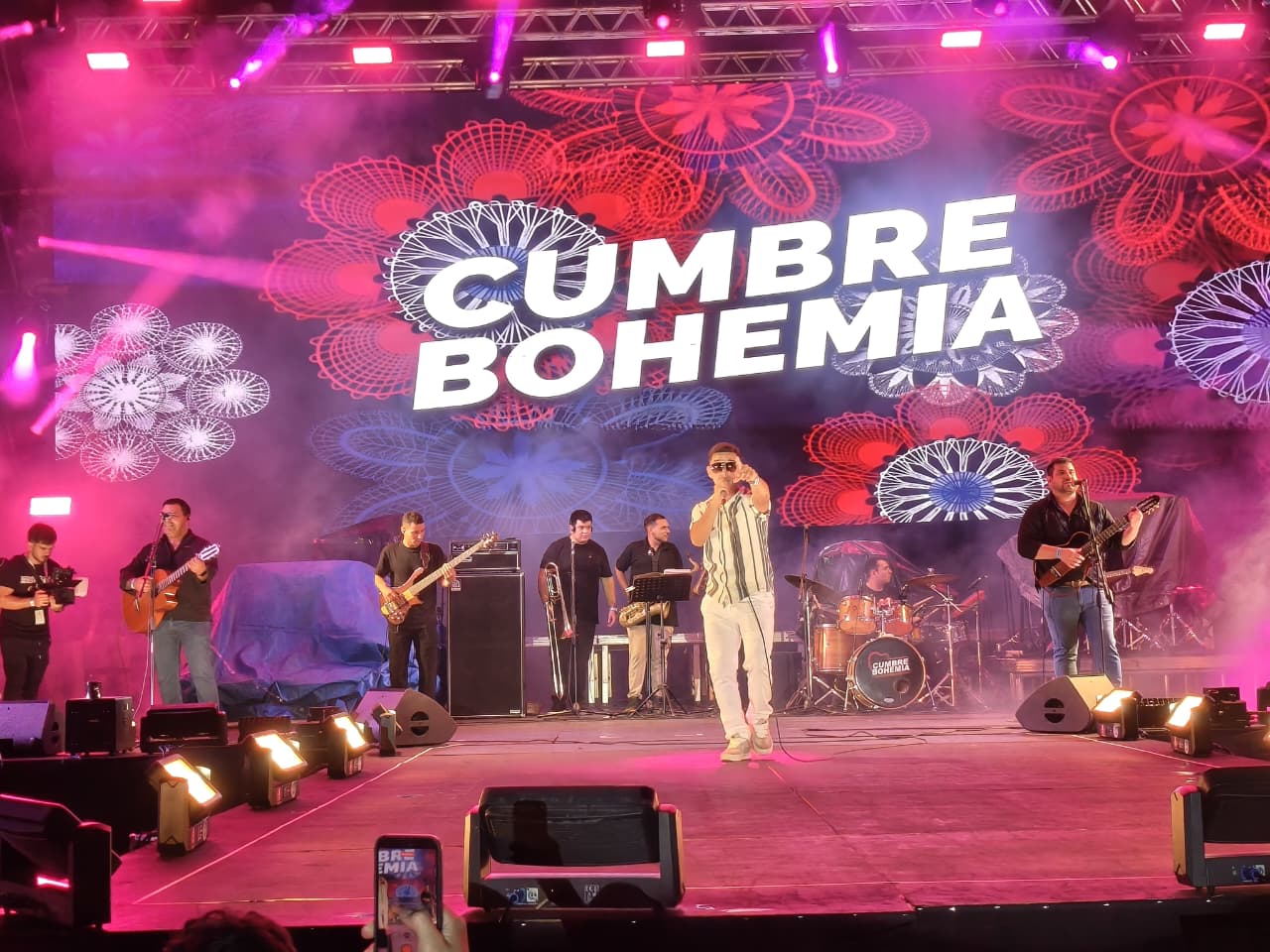 Cumbre Bohemia celebra 16 años de música y presenta Estación Bailable, su nuevo álbum